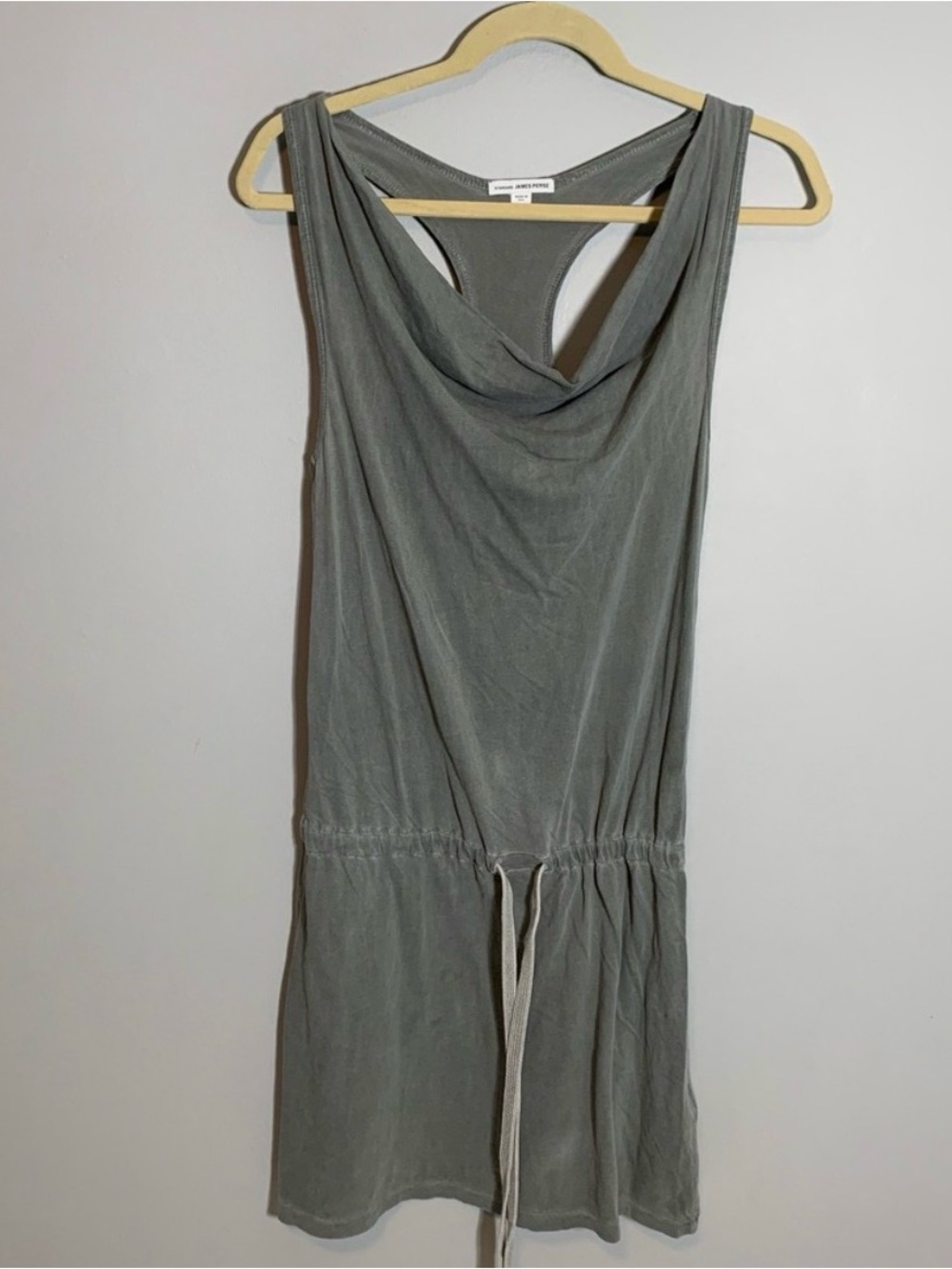 Standard James Perse Cowl Neck Racerback Mini Dress
Sage Green WQY6683 Size 1